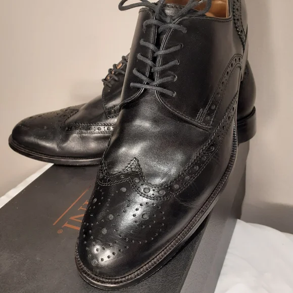 Mercanti Fiorentini | Shoes | Mens Black Wingtip Oxfords  display picture 3